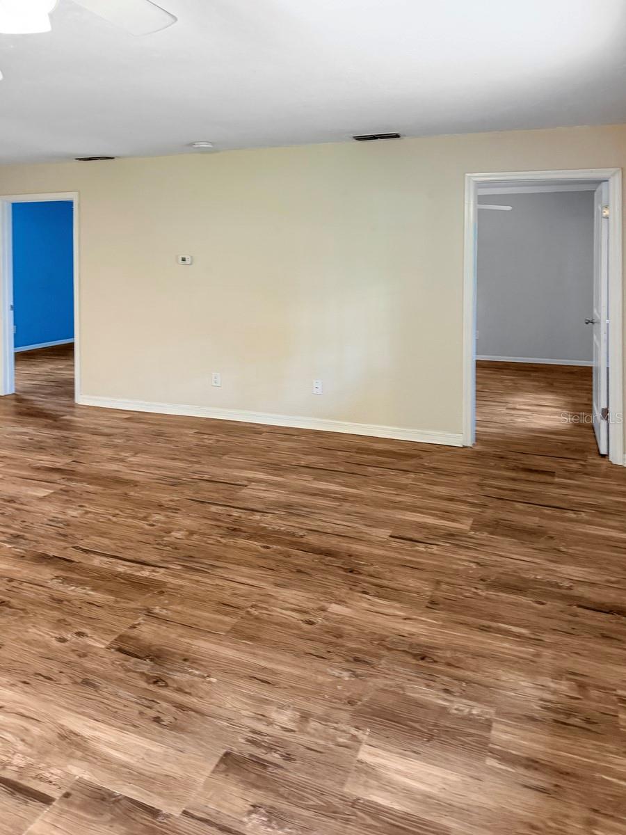 HIGHLAND OAKS - Residential