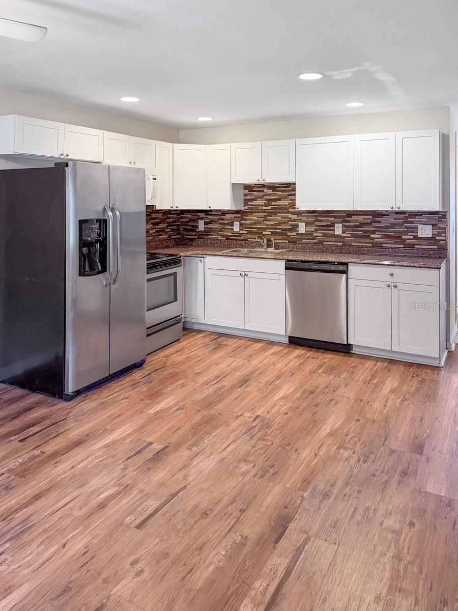 HIGHLAND OAKS - Residential