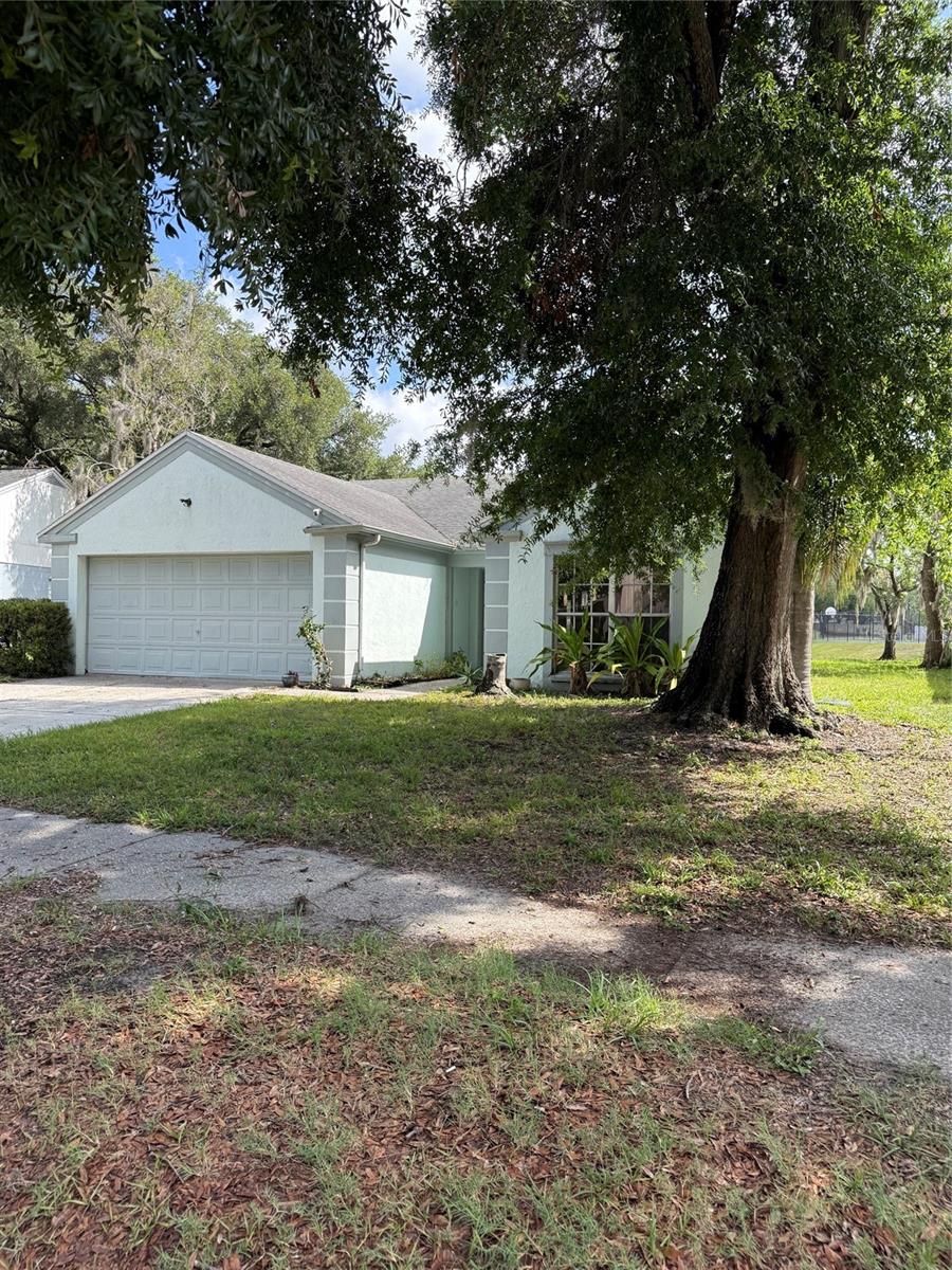 Charming 3-bedroom, 2-bath home in a prime location close to the Outlet Mall, popular restaurants, and plenty of shopping options. This home features a comfortable layout with spacious living areas, a bright kitchen, and a welcoming atmosphere perfect for families or entertaining guests. Conveniently located near dining, retail, and everyday essentials, you’ll enjoy both comfort and convenience right at your doorstep.

Just minutes from I-75, commuting to Tampa is quick and convenient. Residents can also enjoy access to the community recreation center featuring a pool, basketball courts, and tennis courts, adding even more convenience for busy families. Ideal for anyone looking to be near great shopping, entertainment, and local amenities.