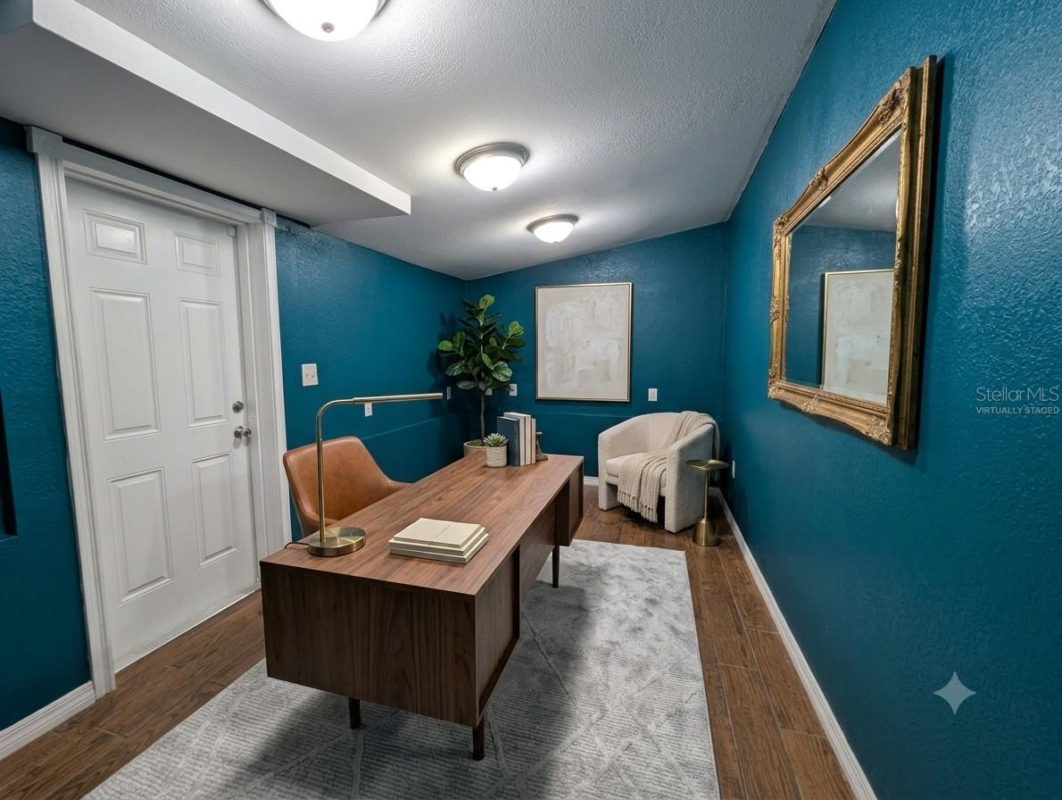 WAVERLY MANOR - Residential