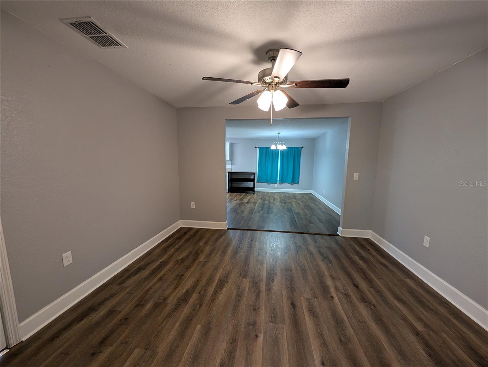 WAVERLY MANOR - Residential