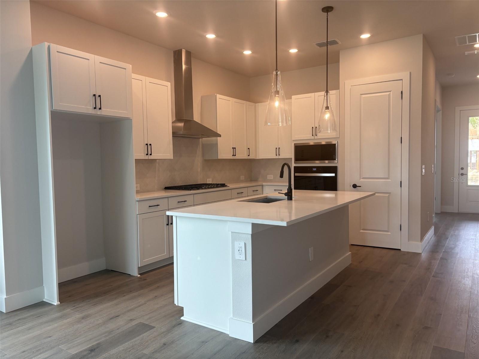 LAKEVIEW CROSSING - Residential