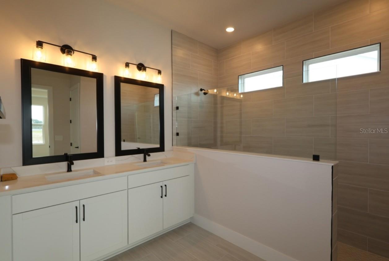 LAKEVIEW CROSSING - Residential