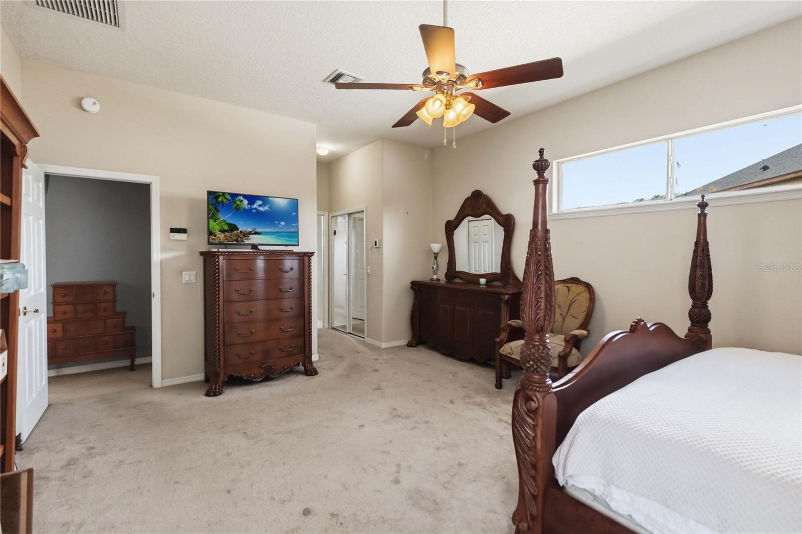ISLAND POINTE SUB - Residential