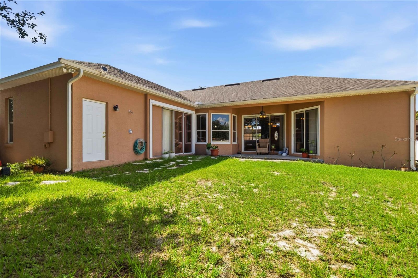 ISLAND POINTE SUB - Residential