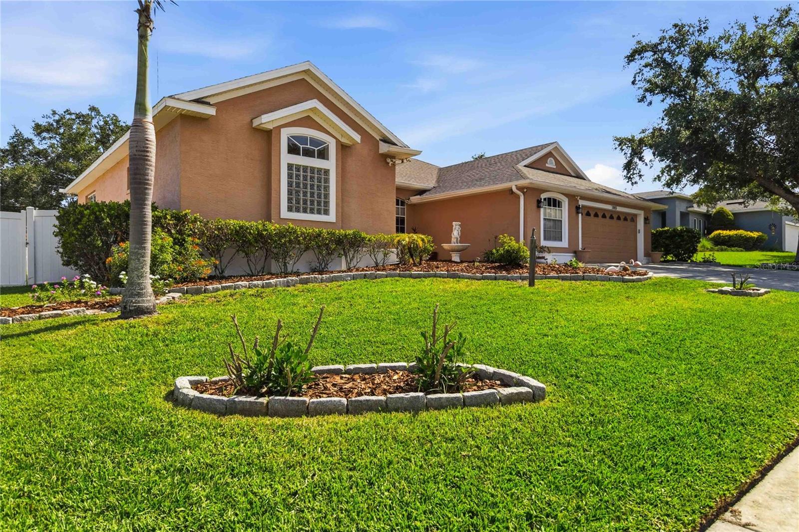 ISLAND POINTE SUB - Residential