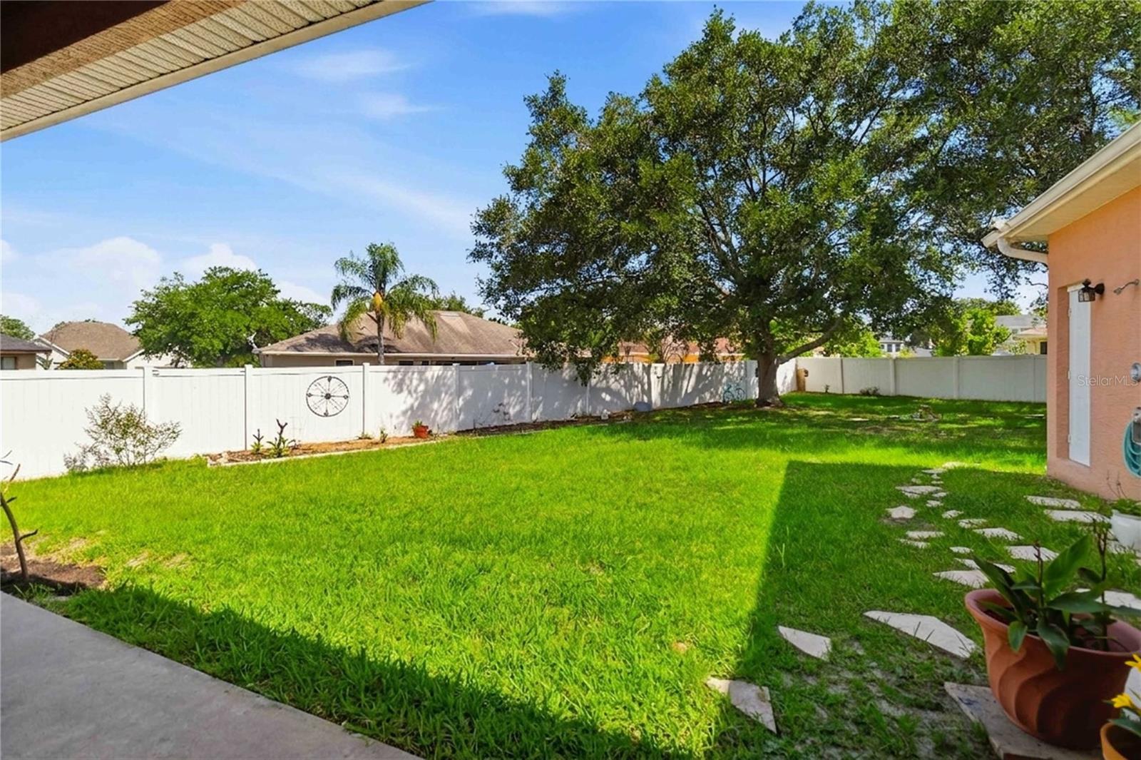 ISLAND POINTE SUB - Residential