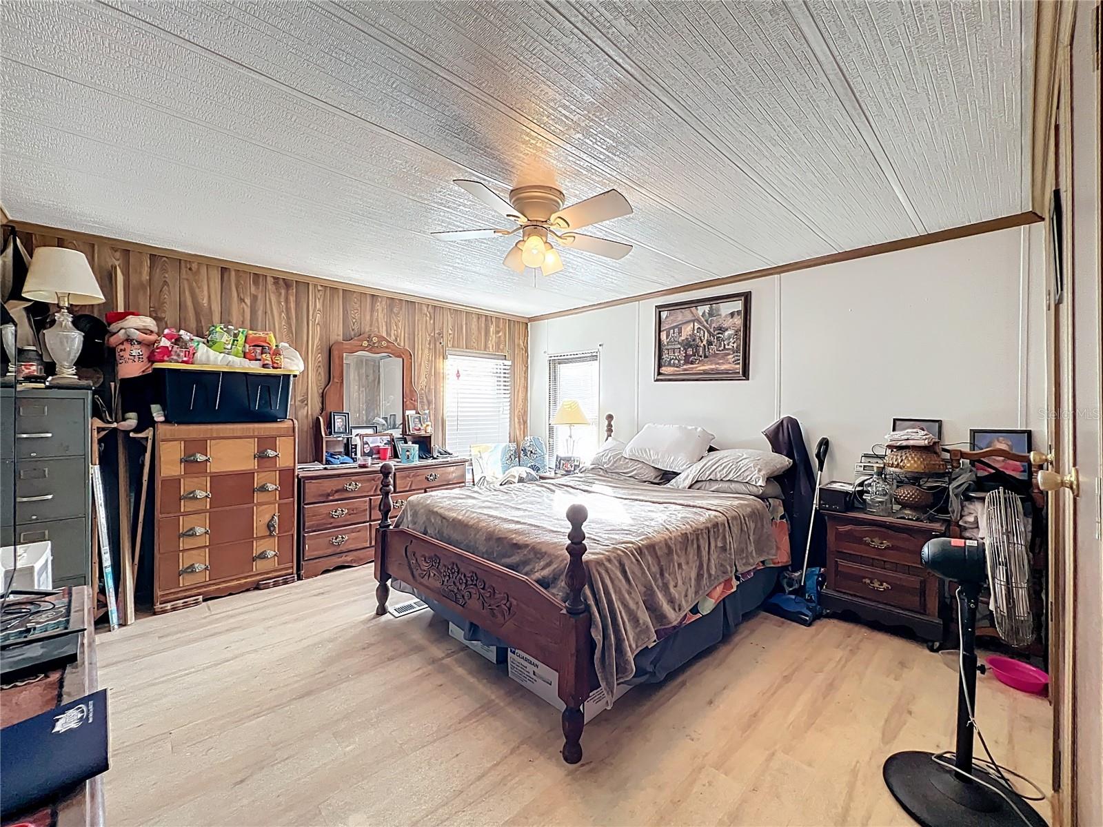 LAKEVIEW PARK - Residential