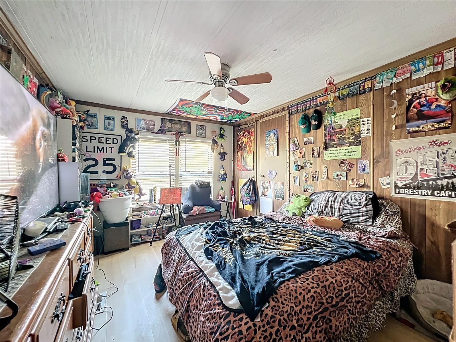 LAKEVIEW PARK - Residential