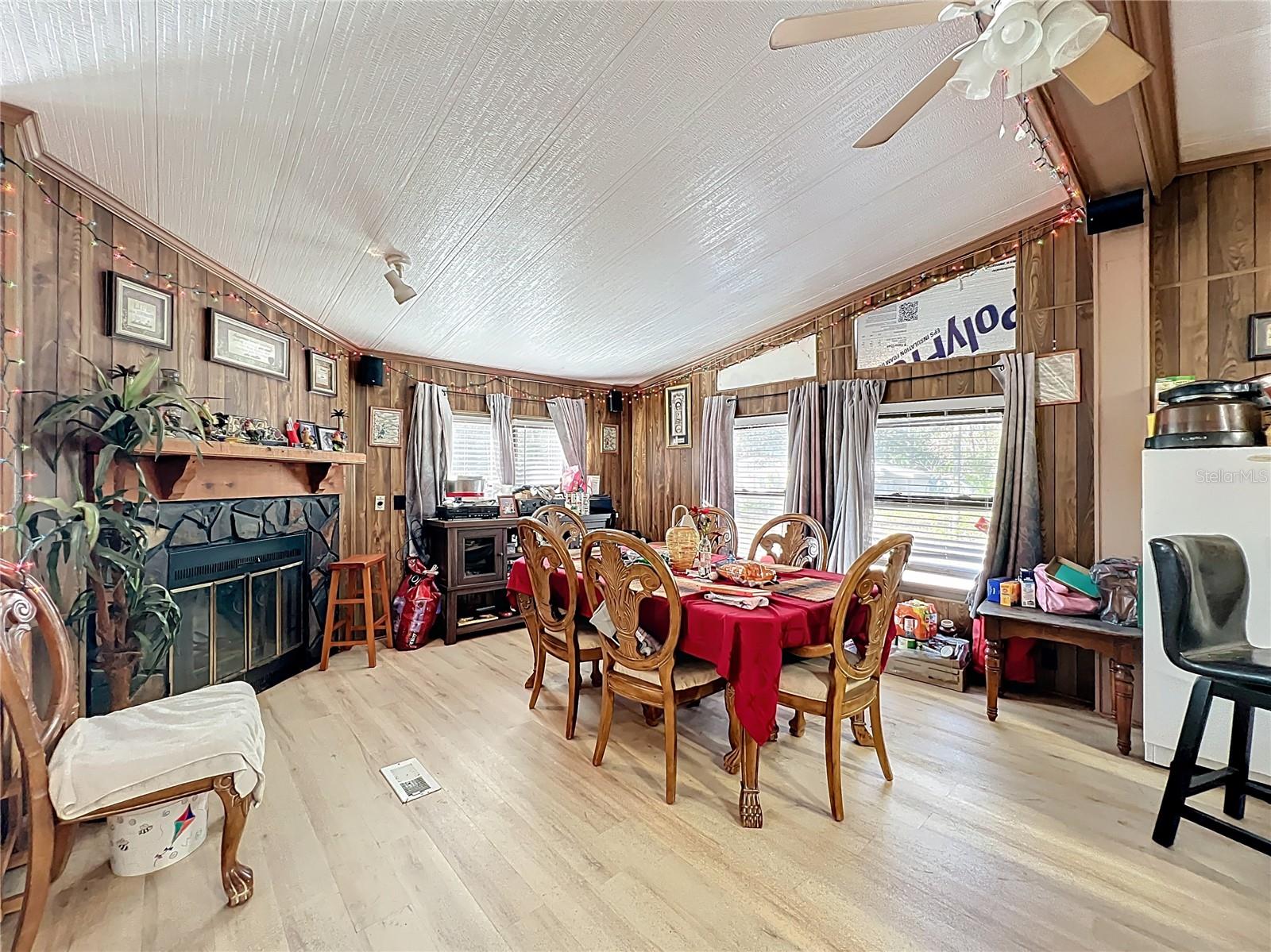 LAKEVIEW PARK - Residential
