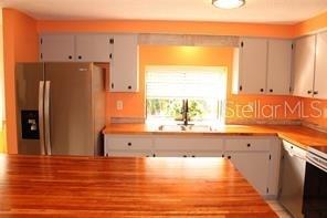 CORDOVA LAKES PH I - Residential Lease