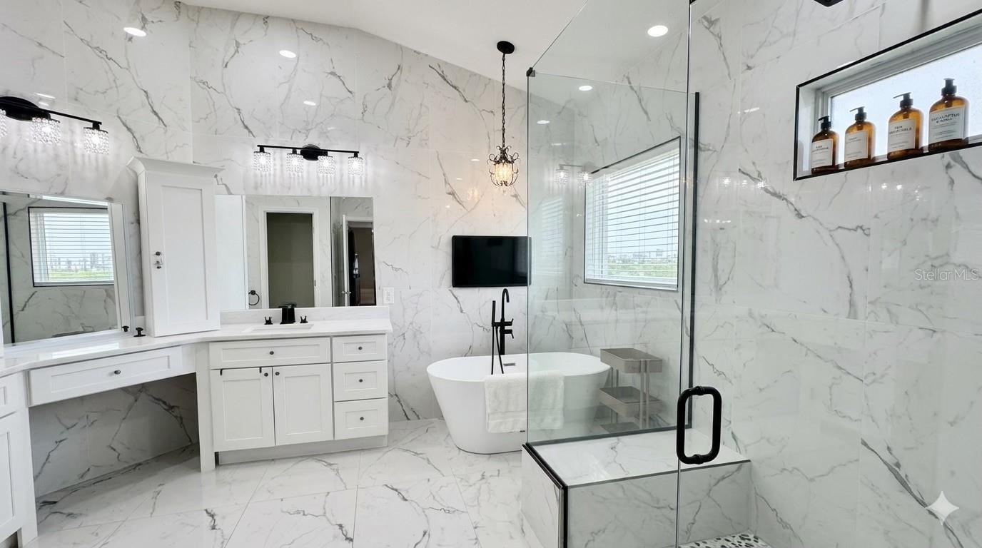BEECHWOODS - Residential
