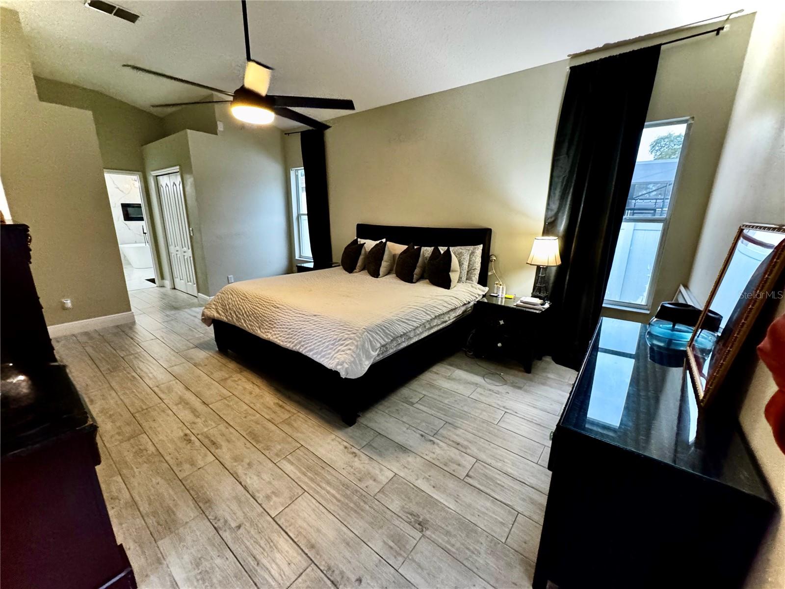 BEECHWOODS - Residential