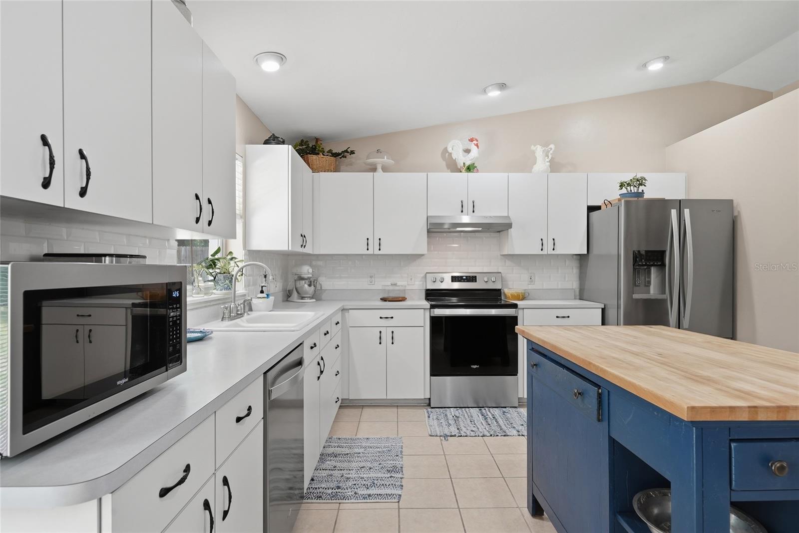 AVONDALE - Residential