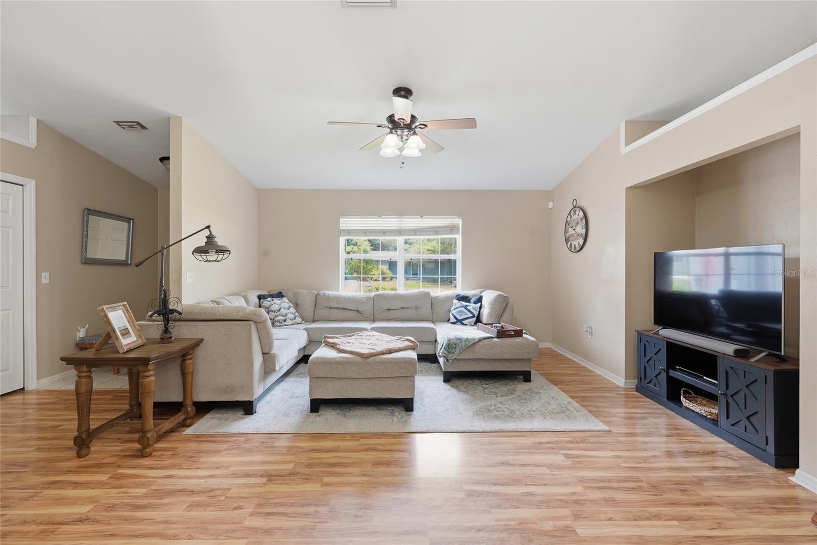 AVONDALE - Residential