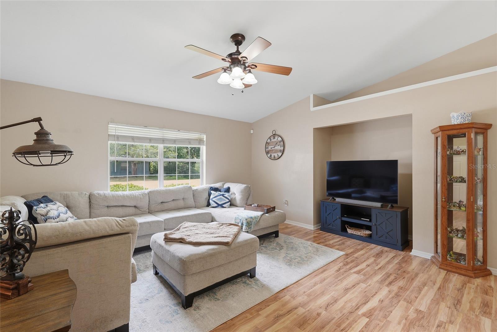AVONDALE - Residential