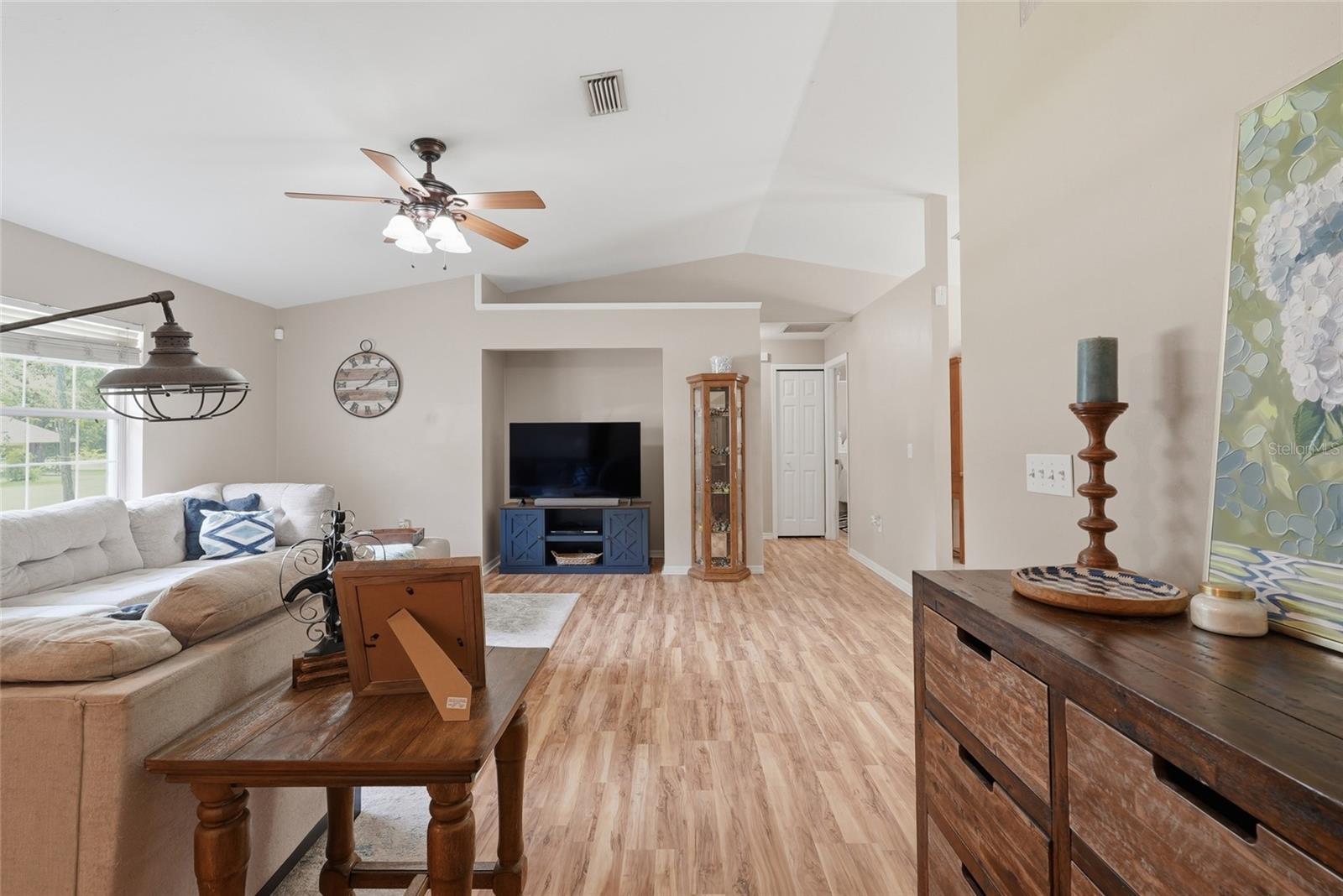 AVONDALE - Residential