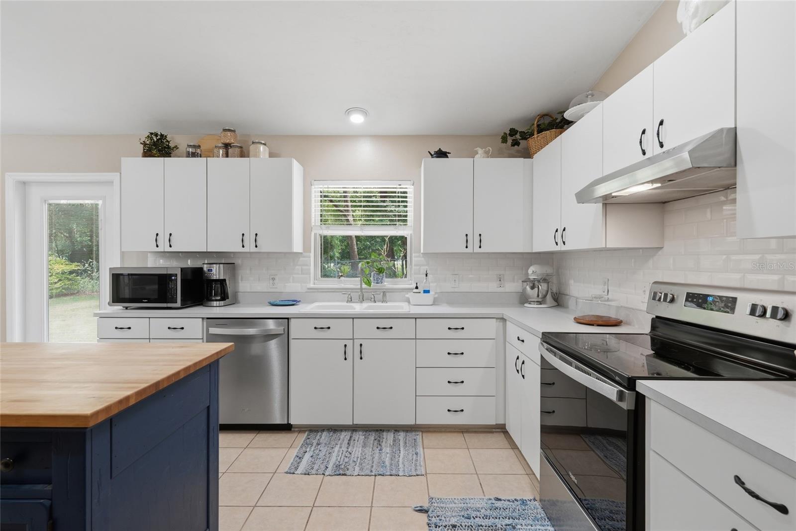AVONDALE - Residential