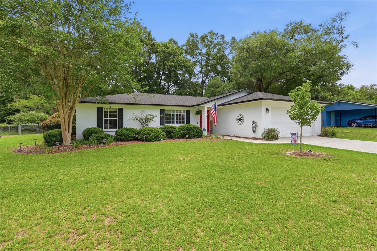 Charming 3-bedroom, 2-bath concrete block home in the sought-after Avondale subdivision of High Springs. This home features a brand-new roof from 2023, modern appliances from 2021, and a large kitchen with a double cast iron sink and space for an island. Relax in the master bath with a double vanity and a large walk-in shower. Additional highlights include a 2-car attached garage and a chain-link fenced backyard—perfect for pets or entertaining. Ideally located near top schools, parks, and shopping, this home is a perfect blend of comfort and convenience. Don’t miss out!