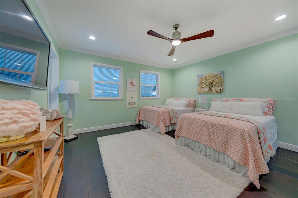 BELLEVUE ESTATES 7TH ADD - Residential