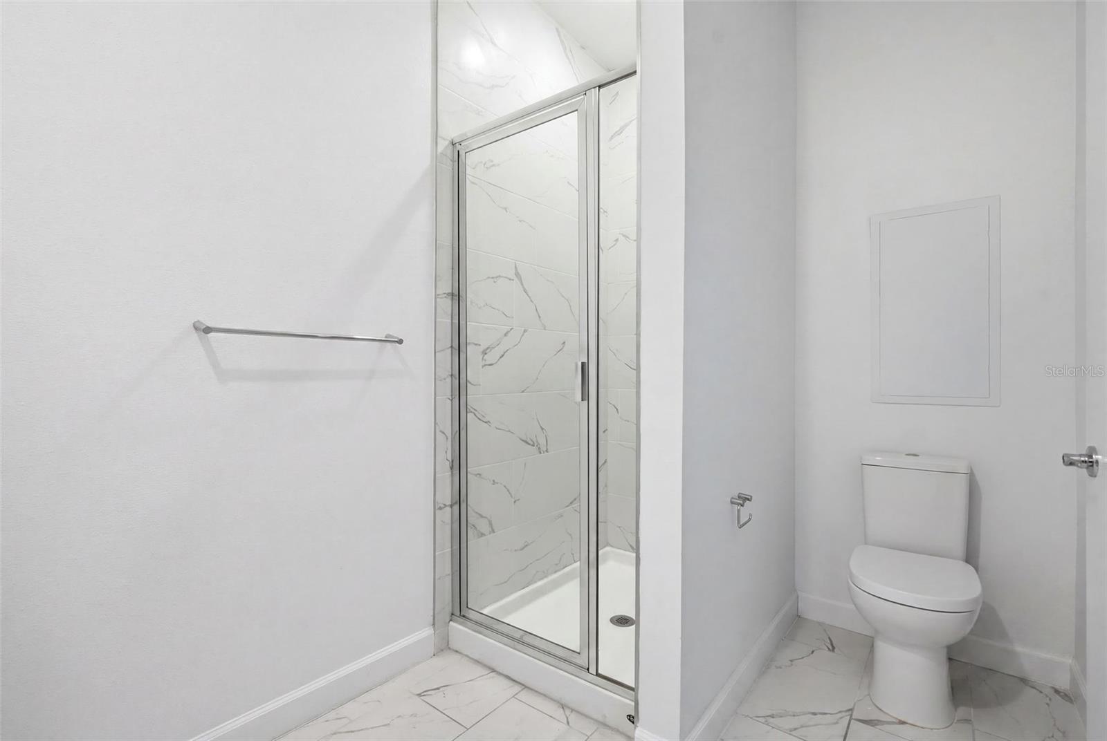 AZUR RESIDENCE - Residential