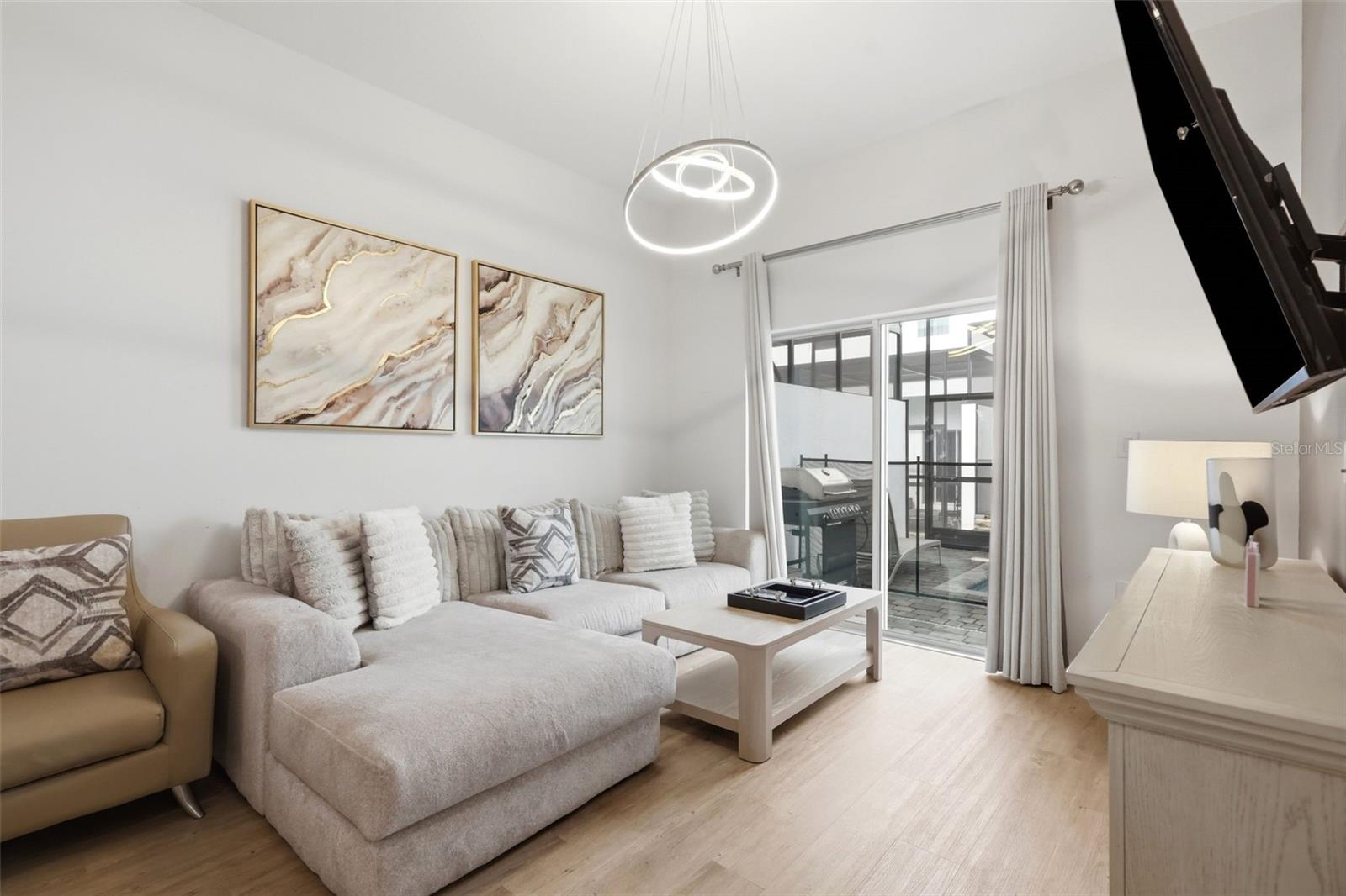 AZUR RESIDENCE - Residential