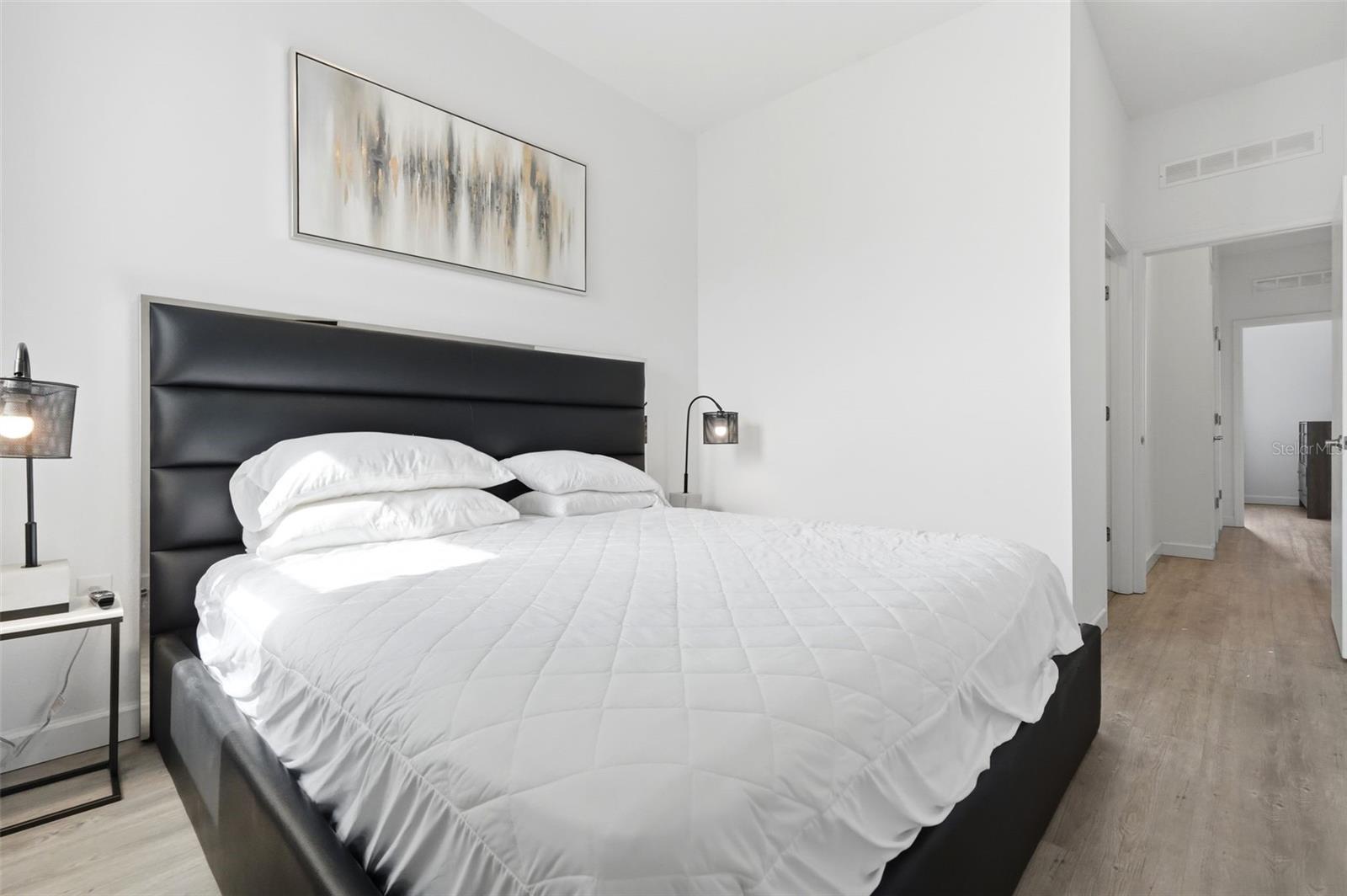AZUR RESIDENCE - Residential