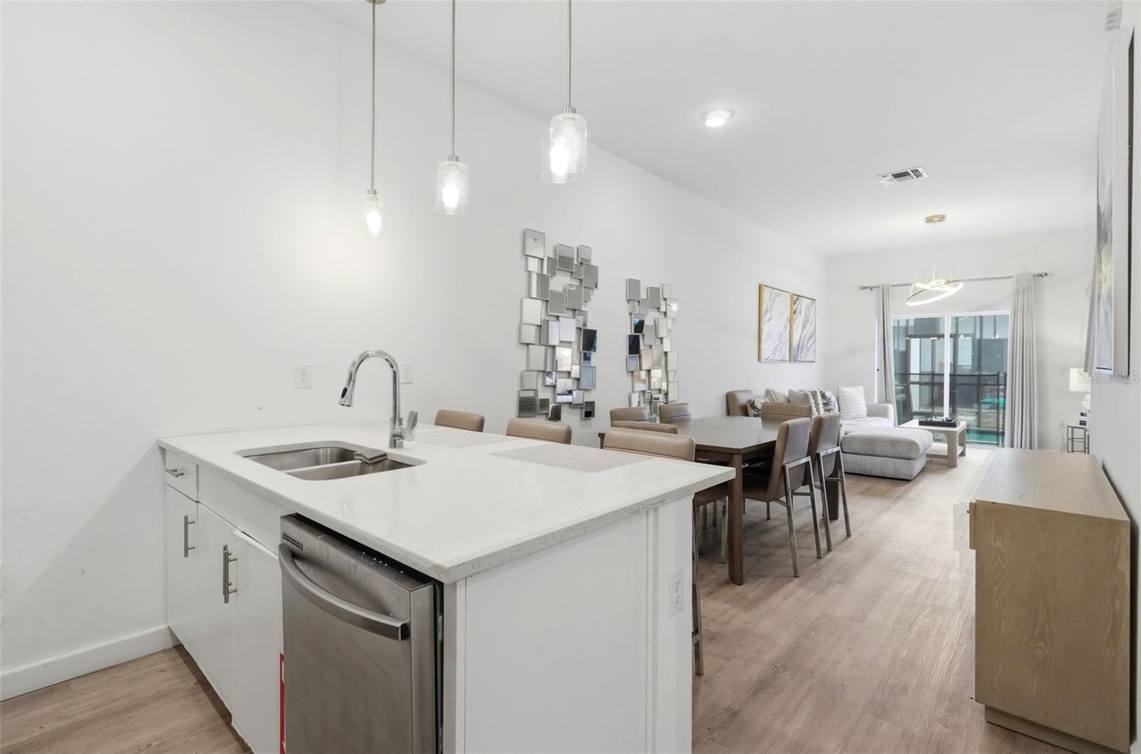 AZUR RESIDENCE - Residential