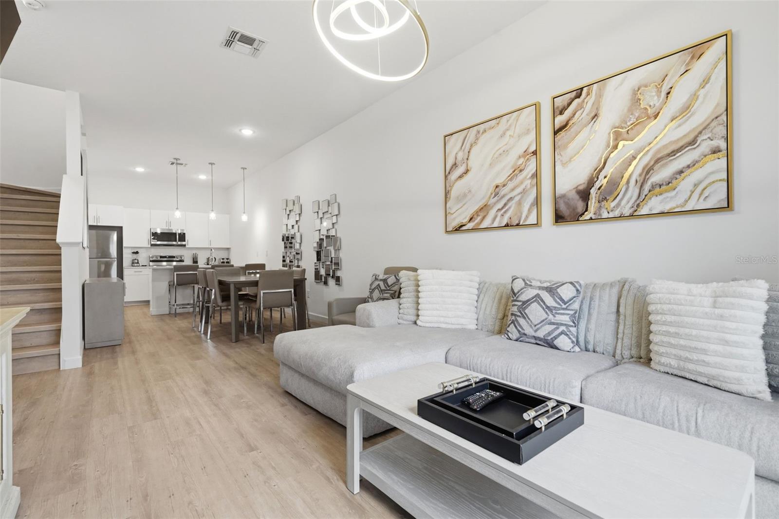 AZUR RESIDENCE - Residential