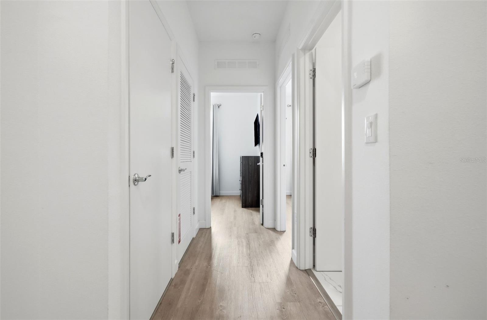 AZUR RESIDENCE - Residential