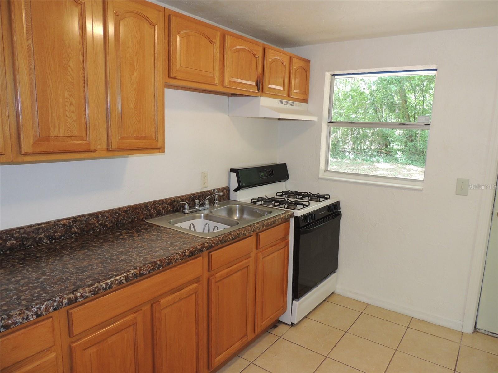 EAST WILLISTON - Residential