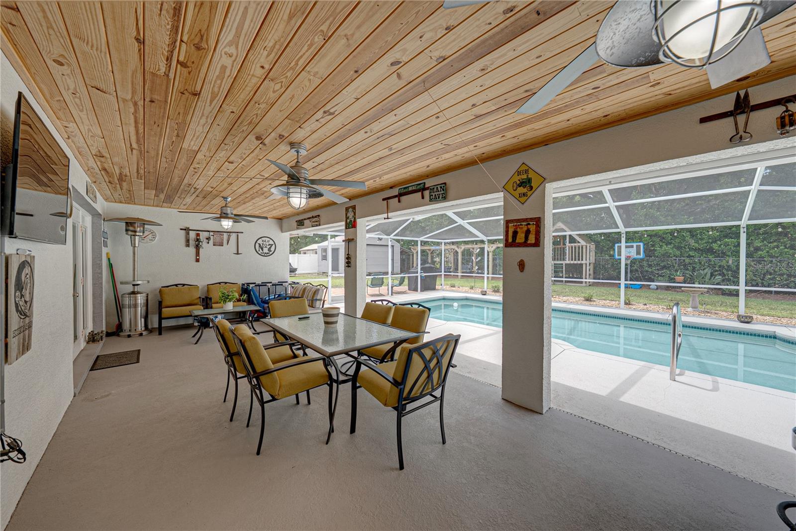 OLD NICHOLS GROVE - Residential