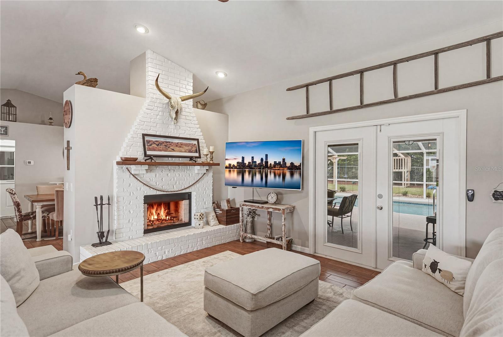 OLD NICHOLS GROVE - Residential