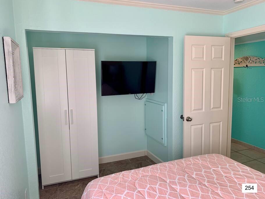 SAILPORT RESORT CONDO ON - Residential Income