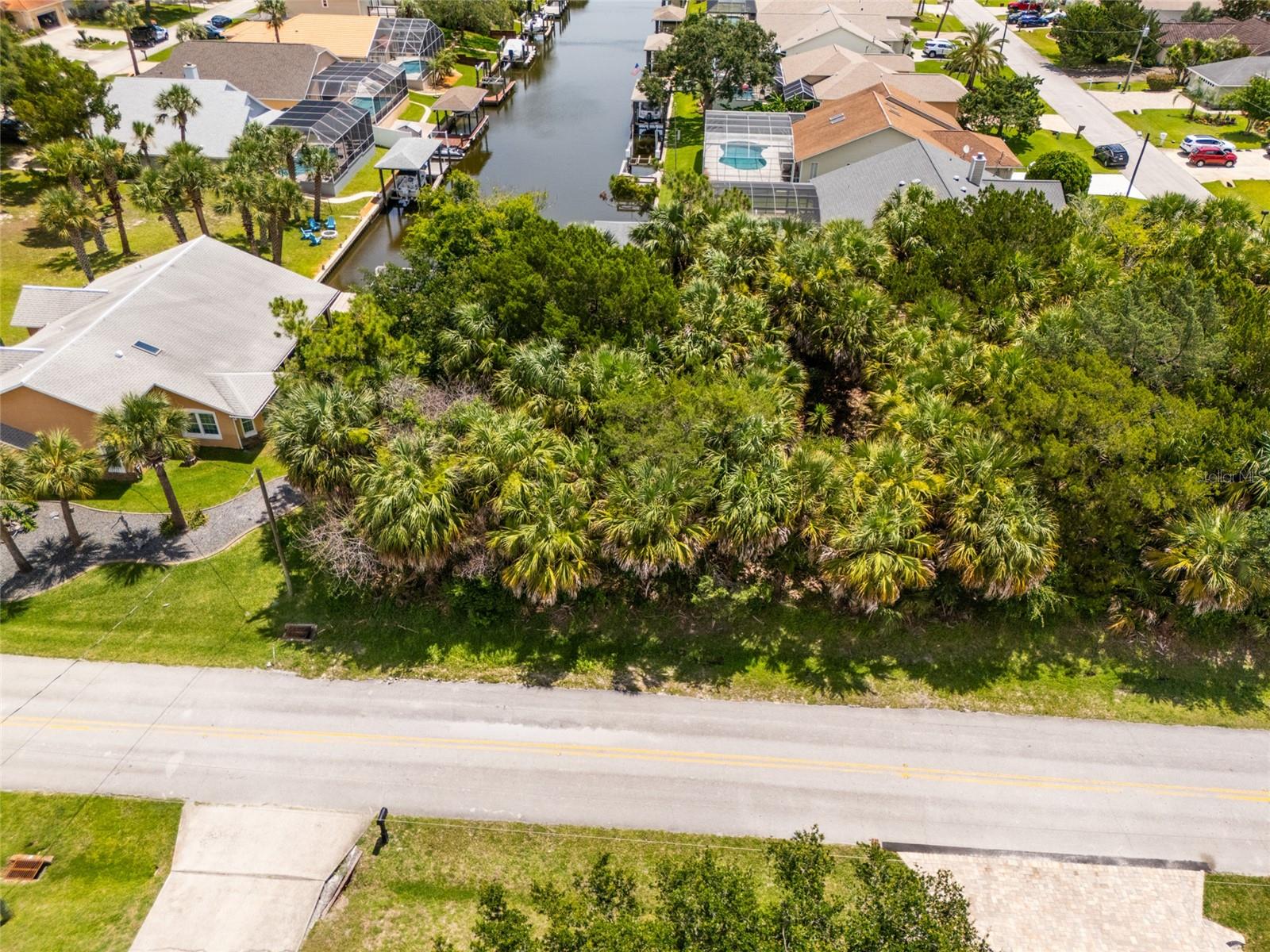 PALM HARBOR - Land