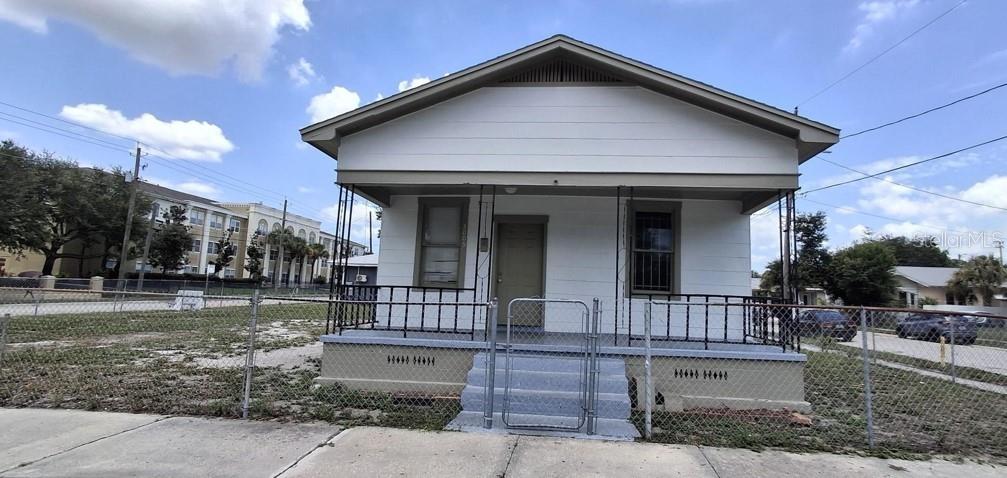 Home on double corner lot in Ybor Historic District.
