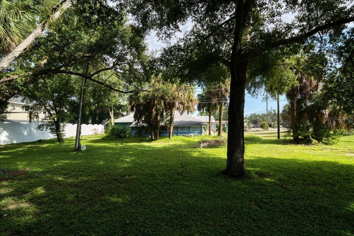DUNEDIN TOWN OF - Commercial Sale