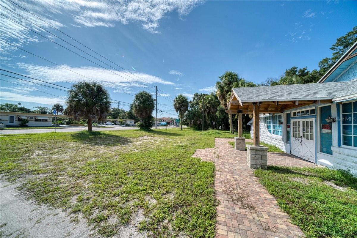 DUNEDIN TOWN OF - Commercial Sale