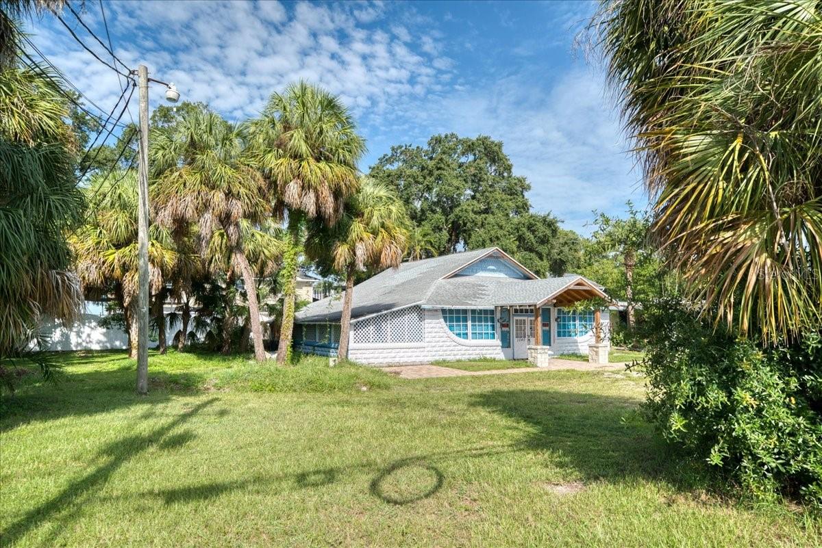 DUNEDIN TOWN OF - Commercial Sale
