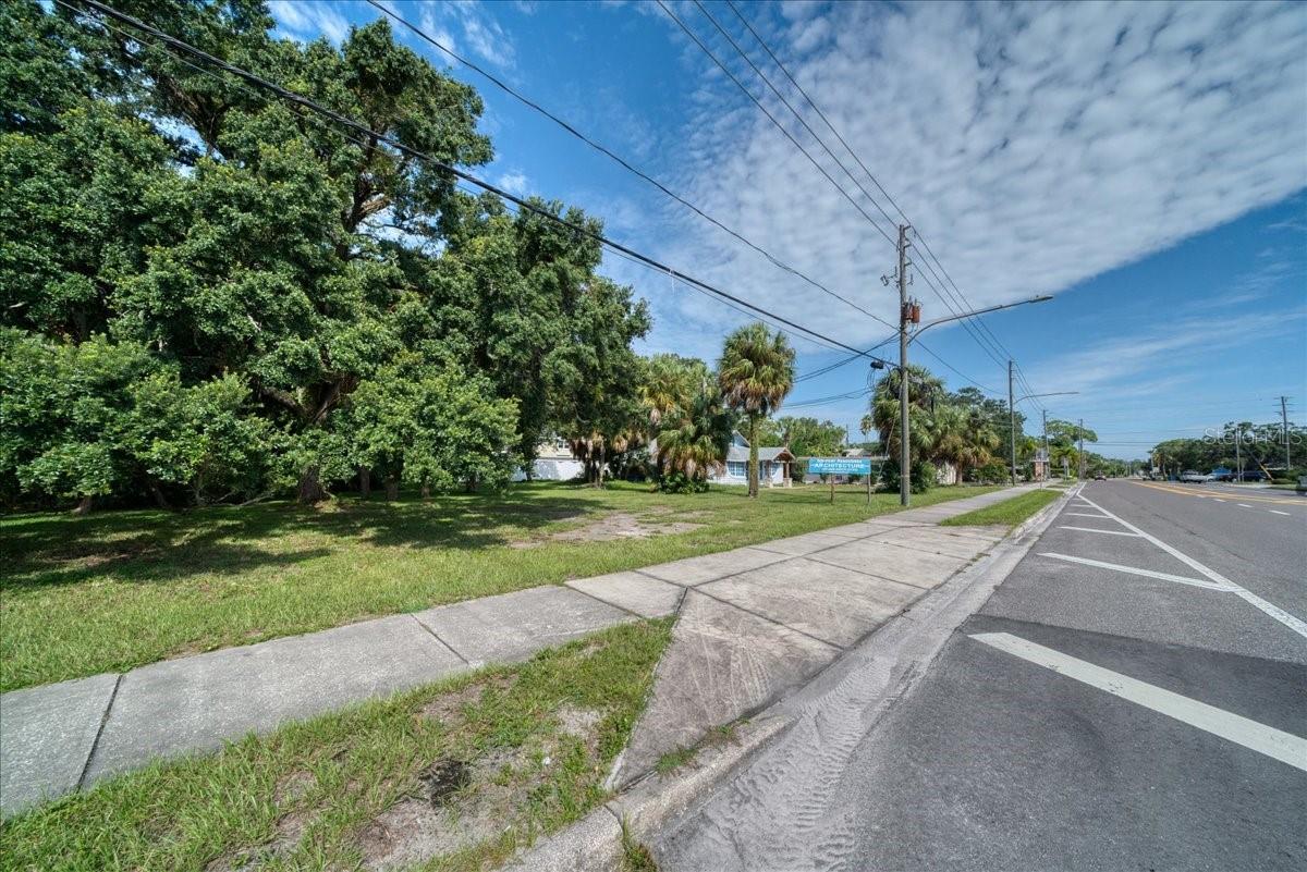 DUNEDIN TOWN OF - Commercial Sale