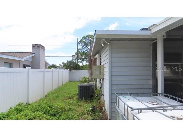 PINELLAS FARMS - Residential