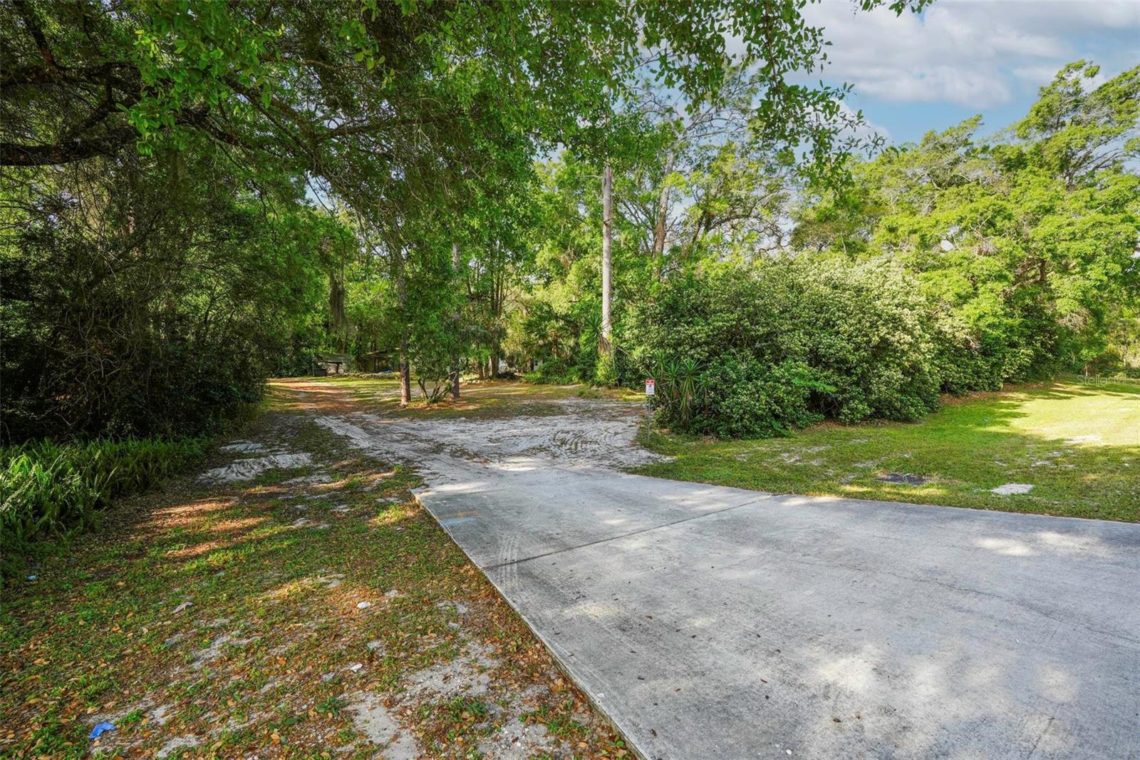 ROCK SPGS HOMESITES - Residential