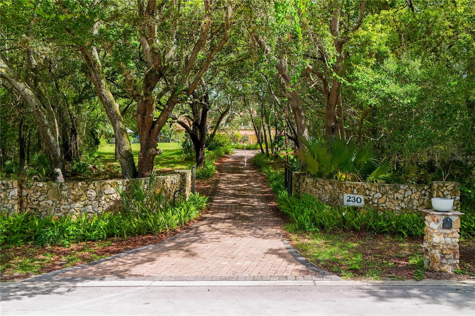 NORTH ORLANDO RANCHES SEC 01 - Residential