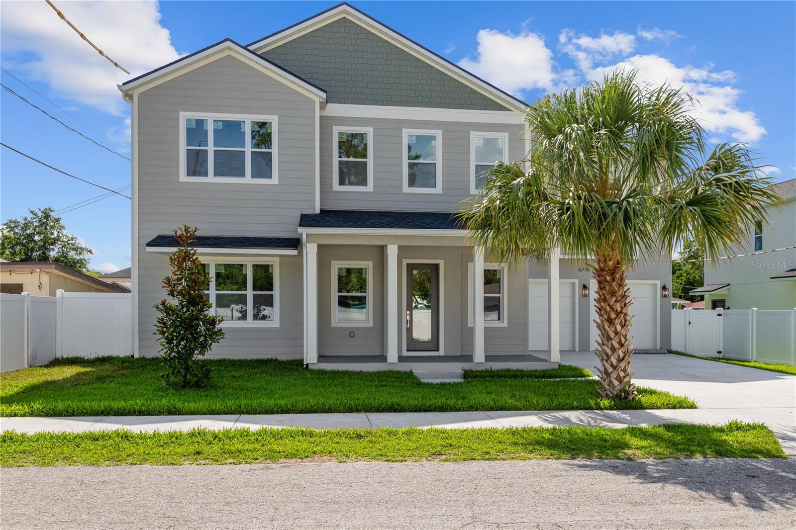 RIVERBEND MANOR - Residential