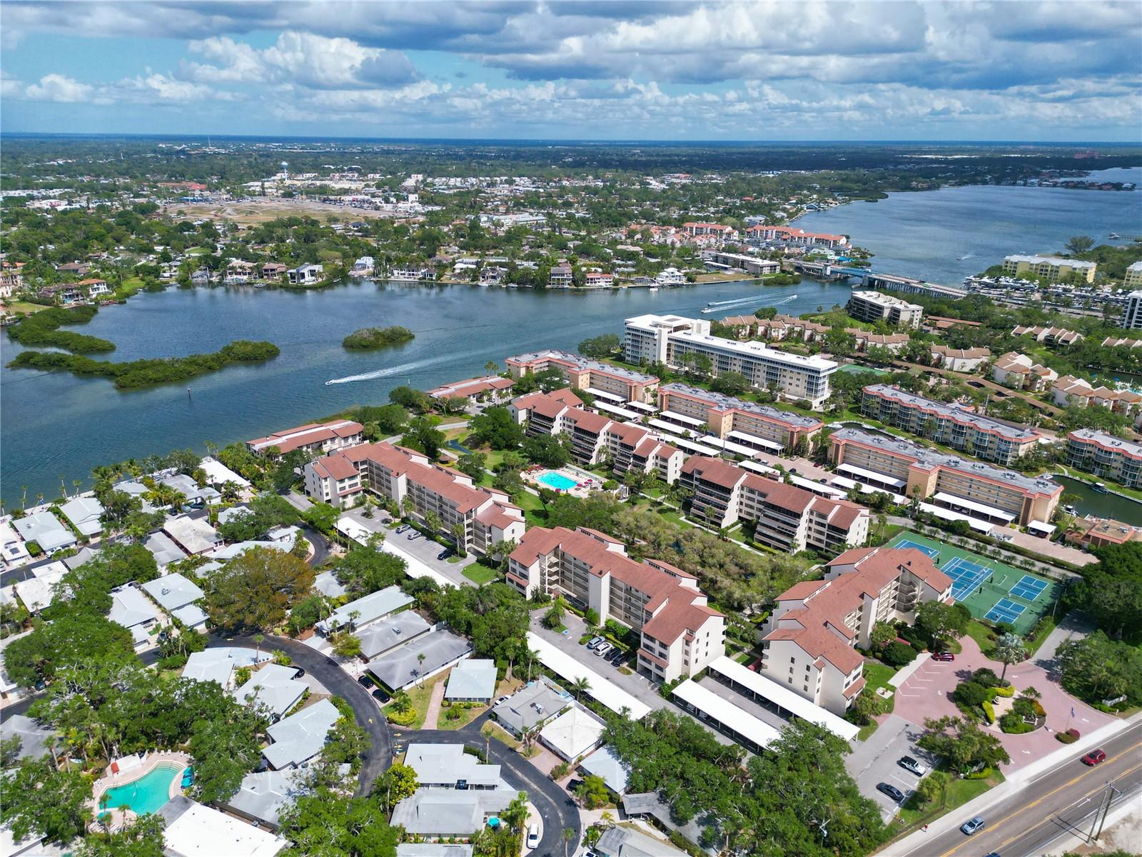 EXCELSIOR BEACH TO BAY 6 - Residential