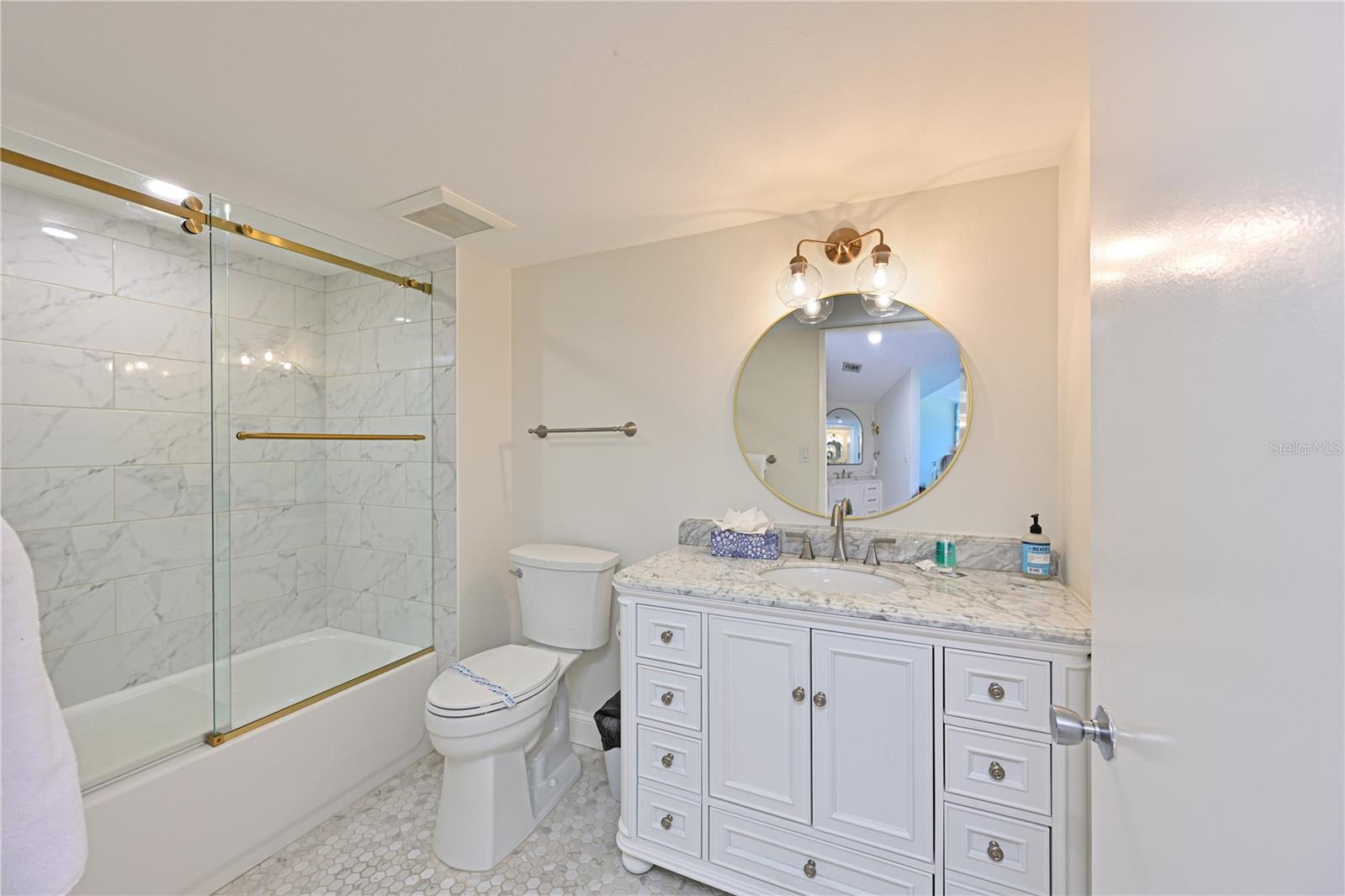 EXCELSIOR BEACH TO BAY 6 - Residential
