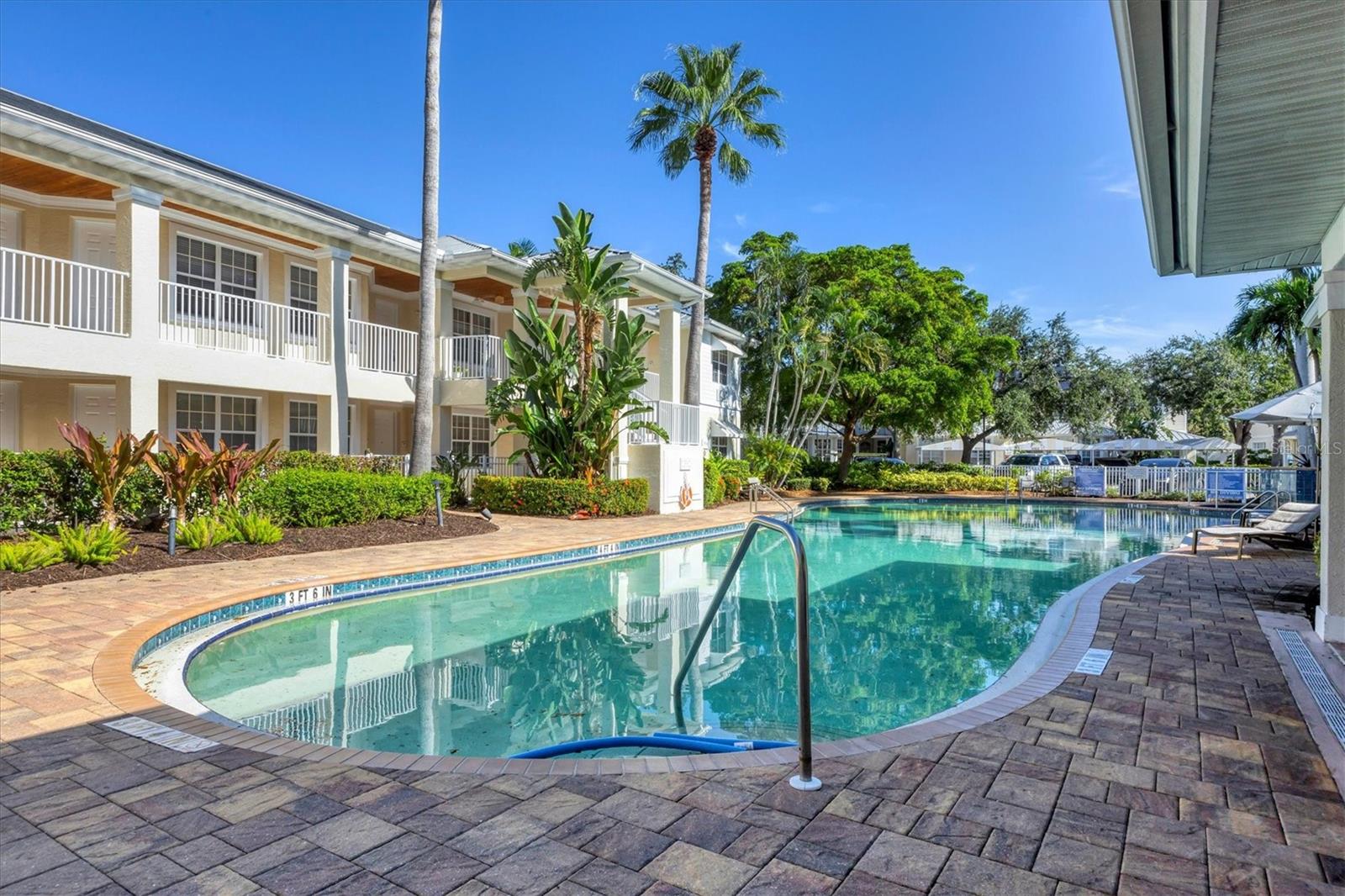 ACADEMY RESORT LODGE - Residential