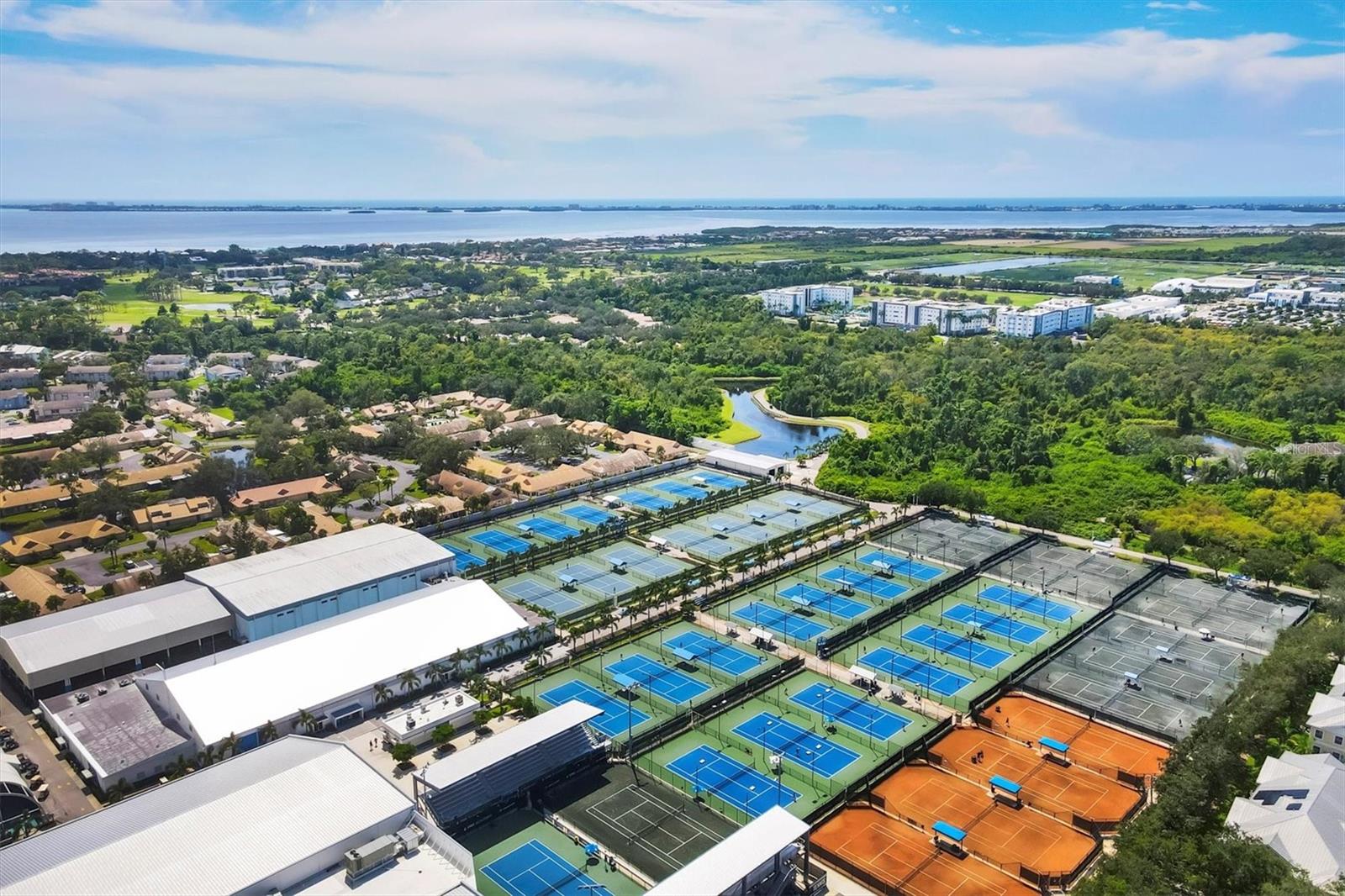 ACADEMY RESORT LODGE - Residential