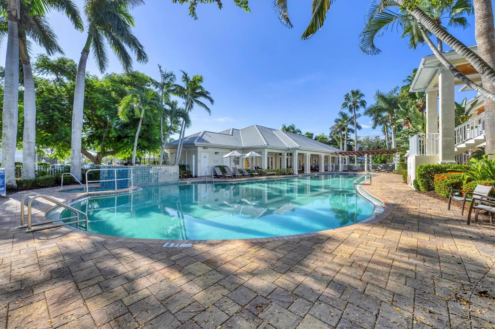 ACADEMY RESORT LODGE - Residential