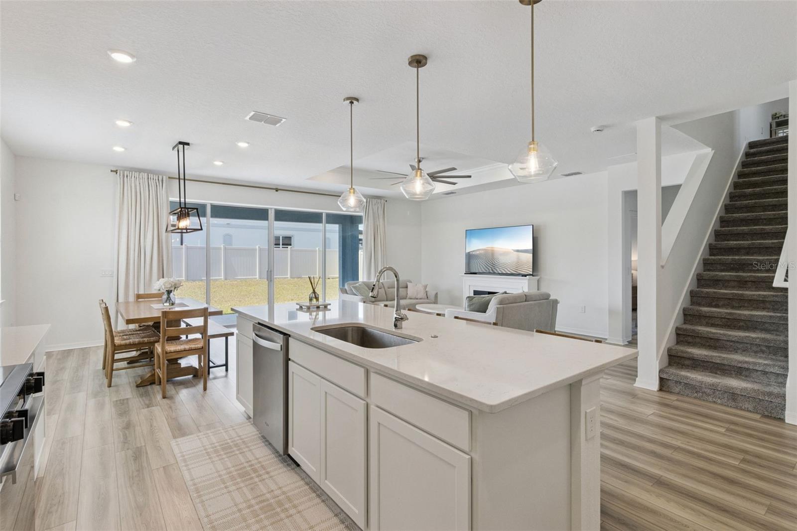SILVERLAKE - Residential